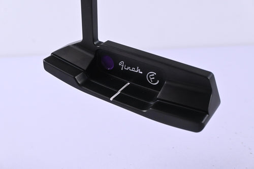 Chris Finch Putter / 35 Inch