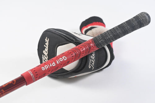 Titleist 910H #3 Hybrid / 21 Degree / Regular Flex Diamana 'ilima 70 Shaft