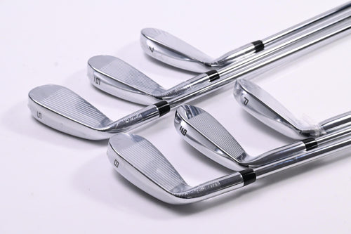 Callaway Elyte Irons / 5-PW / Regular Flex Vector 80 Shafts