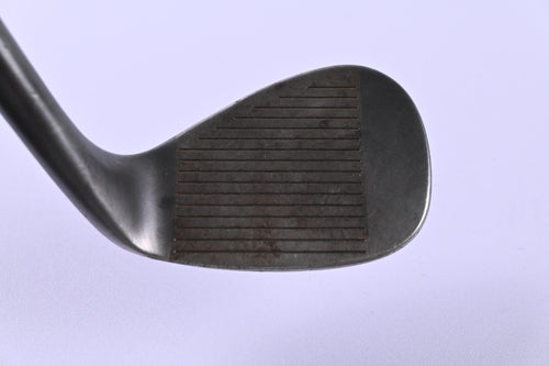 Left Hand Cleveland 588 Original Gap Wedge / 53 Degree / Wedge Flex Dynamic Gold