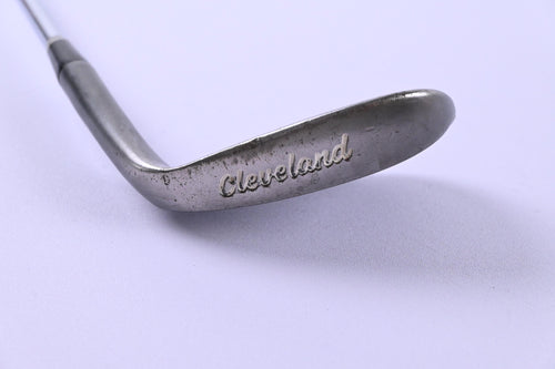 Left Hand Cleveland 588 Original Gap Wedge / 53 Degree / Wedge Flex Dynamic Gold