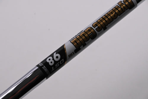Mizuno Pro 245 #7 Iron / 30 Degree / Regular Flex Dynamic Gold DST 98 R300 Shaft