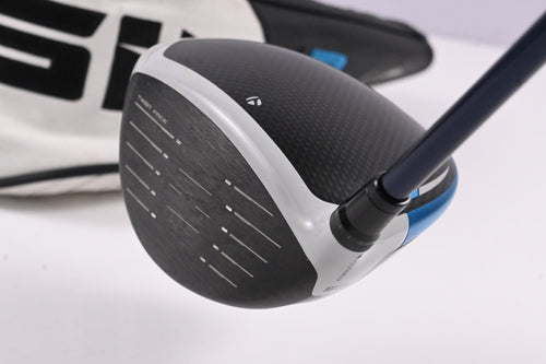 Taylormade SIM2 Max Driver / 10.5 Degree / Regular Flex Ventus Blue 5 Shaft