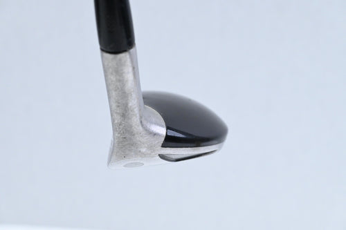 Titleist 585.H #3 Hybrid / 19 Degree / Stiff Flex Aldila VS Proto 80 Shaft