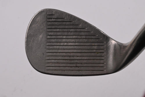 Titleist Vokey SM8 Gap Wedge / 52 Degree / Regular Flex AMT Red R300 Shaft