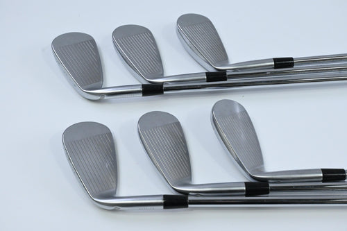 Mizuno JPX 900 Hot Metal Irons / 5-PW / Regular Flex NS Pro Modus3 Tour 105