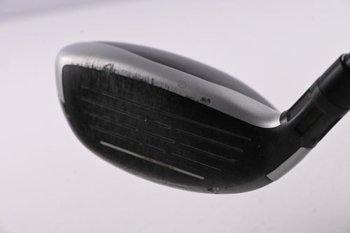 TaylorMade M4 #3 Hybrid / 19 Degree / Regular Flex Fujikura Atmos Red 6 Shaft