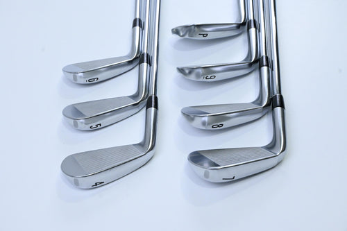 Srixon ZXi7 Irons / 4-PW / Stiff Flex Project X Rifle 110 Shafts
