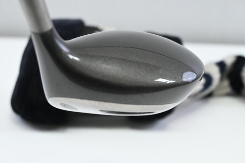 Titleist 975 D Driver / 8.5 Degree / Stiff Flex Grafalloy 35 Shaft