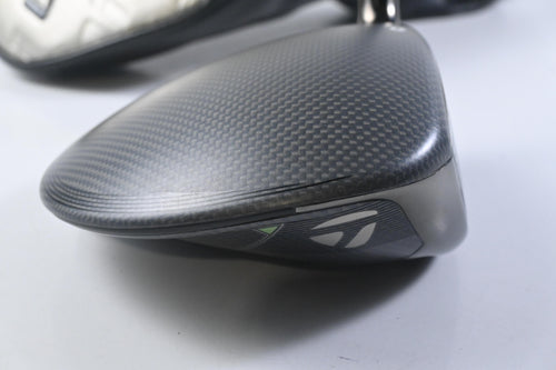 Taylormade Qi35 Driver / 10.5 Degree / Regular Flex Ventus Blue 5 Shaft
