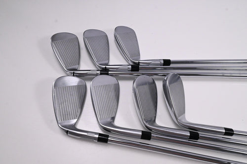 Taylormade Qi Max Irons / 5-PW+GW / Regular Flex KBS MAX MT 85 Shafts