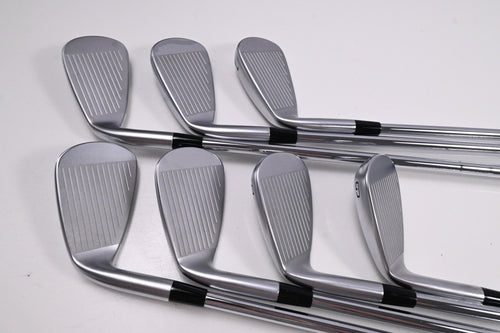 Mizuno JPX 925 Hot Metal Irons / 5-PW+GW / Stiff Flex N.S.Pro Modus³ Tour 105