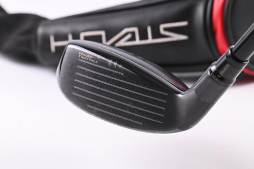 Taylormade Stealth Plus #2 Hybrid / 17 Degree / Regular Flex HZRDUS Smoke Red