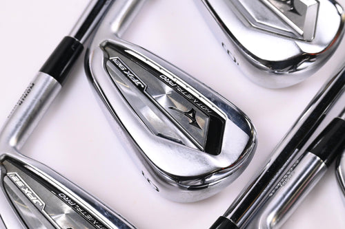 Mizuno JPX 921 Hot Metal Pro/Forged Irons / 4-PW / Stiff Flex Dynamic Gold S300