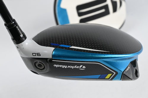 Taylormade SIM2 Max D Driver / 9 Degree / Stiff Flex Hzrdus Smoke Blue RDX 60