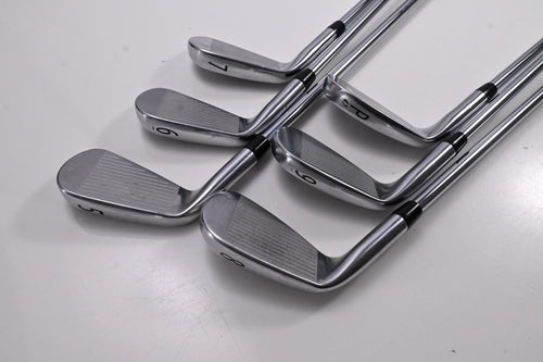 Titleist CB 620 Irons / 5-PW / Regular Flex AMT Red R300 Shafts
