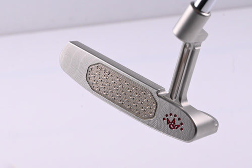 Scotty Cameron 2025 Studio Style Newport Putter / 34 Inch
