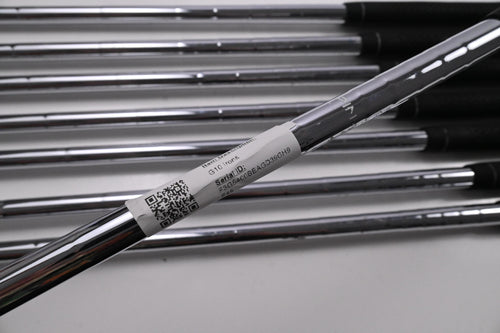 Ping G10 Irons / 4-PW+SW / Black Dot / Regular Flex Ping AWT Shafts