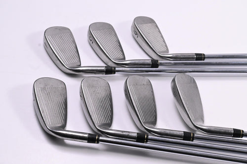 Titleist DCI 822 Irons / 4-PW / Regular Flex N.S.Pro 950 Shafts