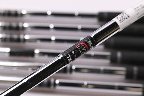 Callaway Apex 19 Irons / 5-PW+GW / Regular Flex Elevate MPH 95 Shafts