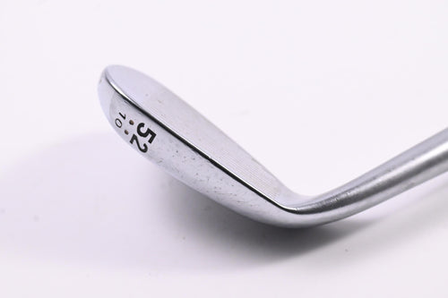 Cleveland 588 RTX Gap Wedge / 52 Degree / Wedge Flex Dynamic Gold Shaft