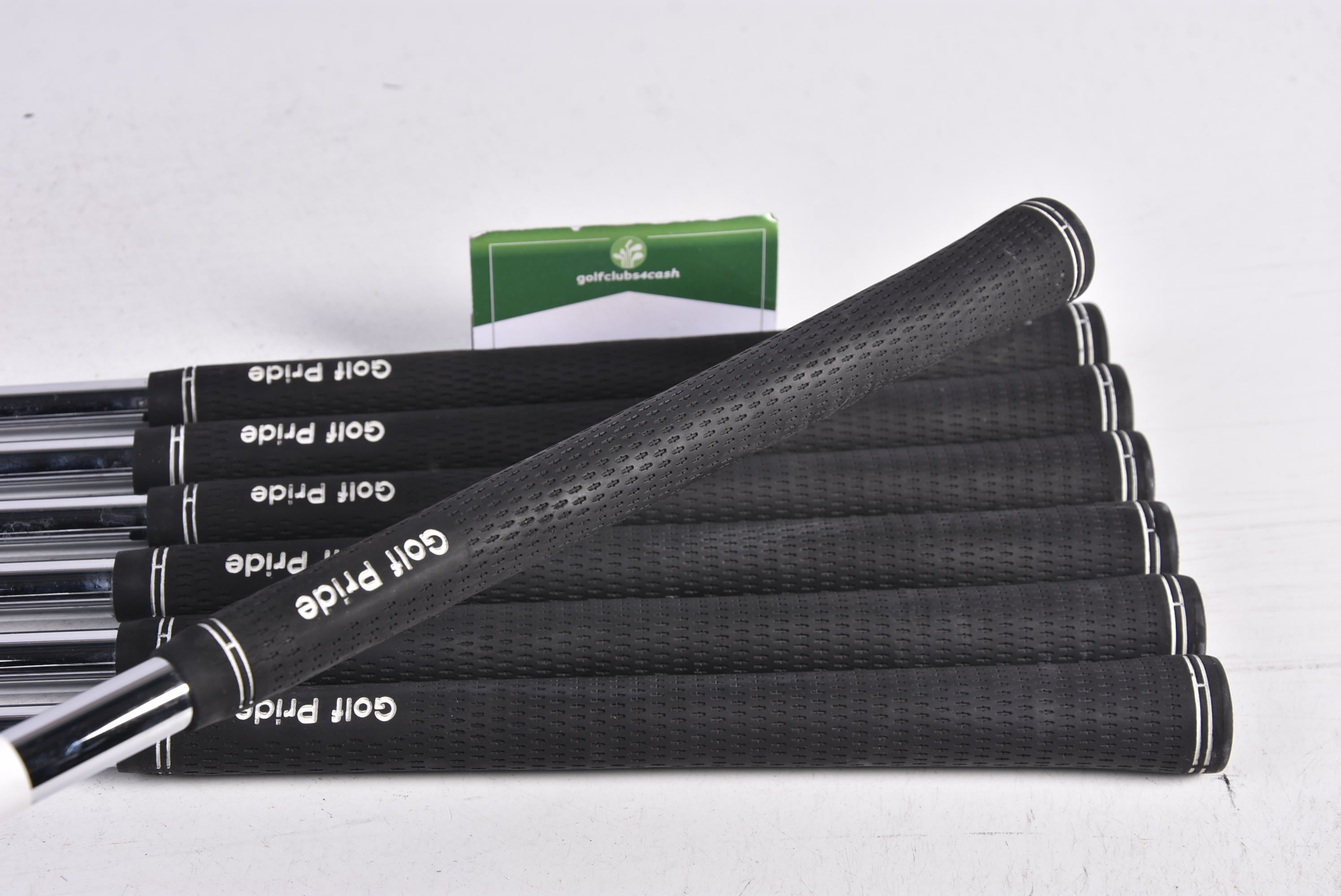 Taylormade P750 Irons / 4-PW / X-Flex Project X Rifle Shafts