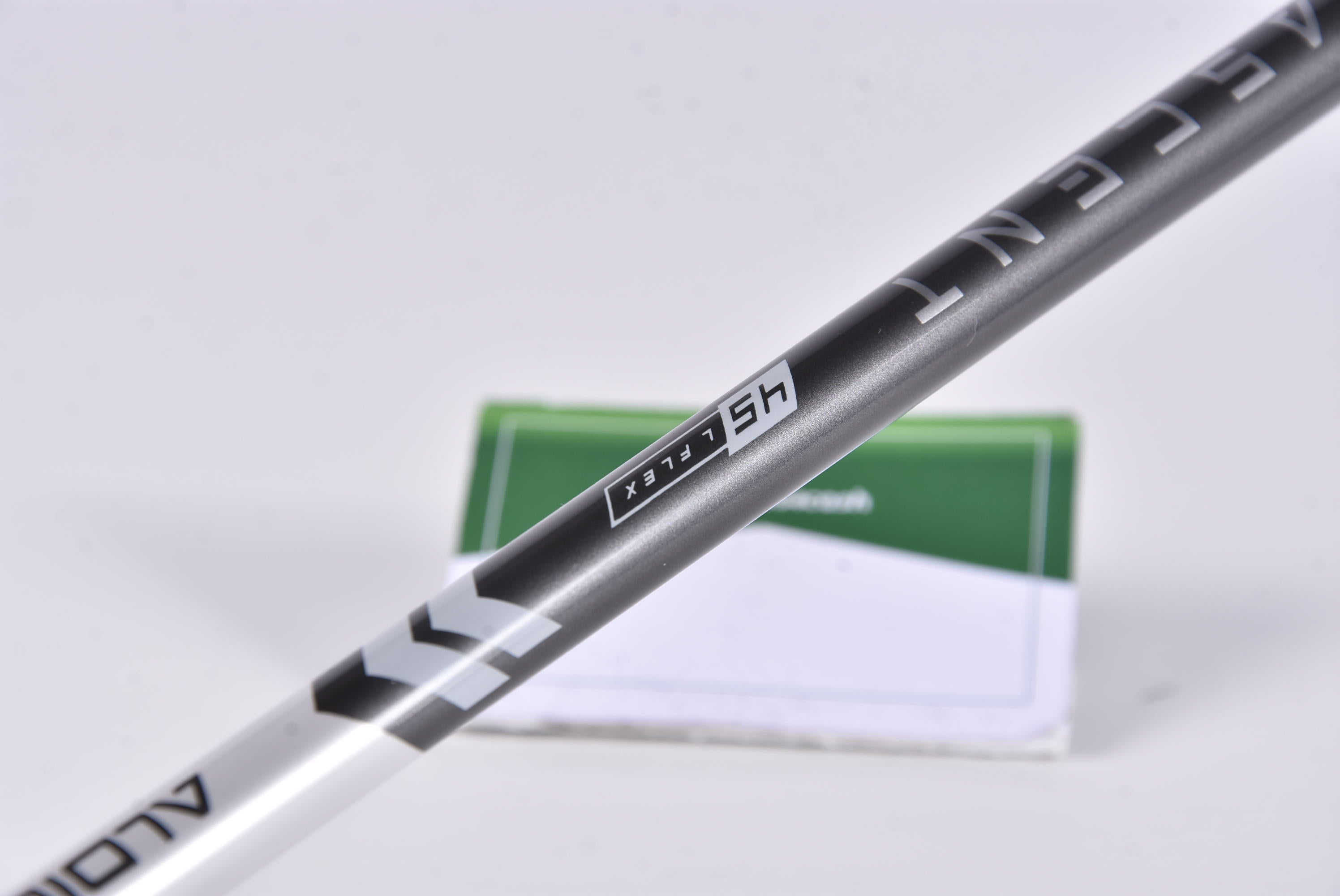 Ladies Taylormade Stealth 2 HD #5 Wood / 19 Degree / Ladies Flex Aldila Ascent 45