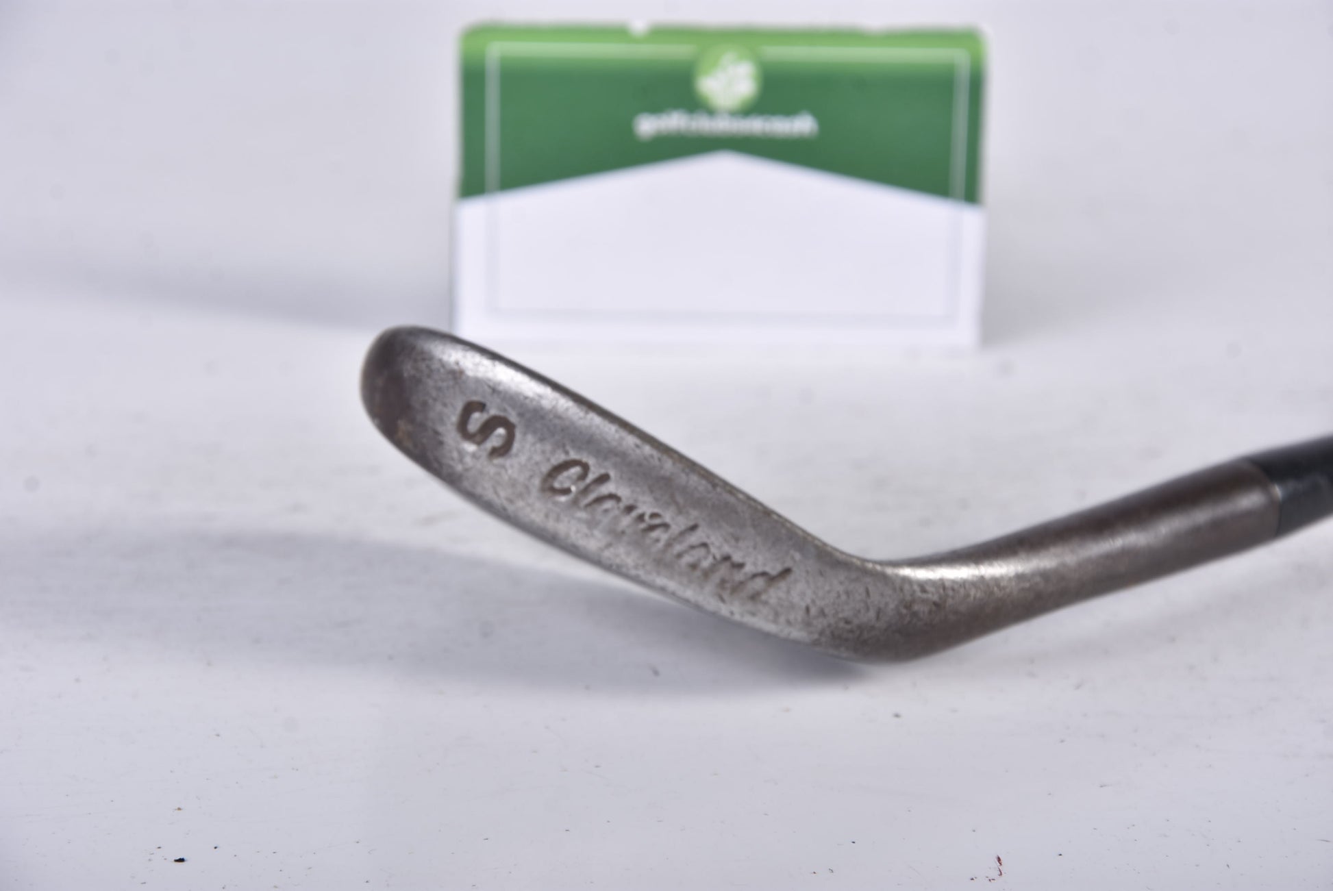 Cleveland 588 Original Sand Wedge / 54 Degree / Wedge Flex Dynamic Gold Shaft