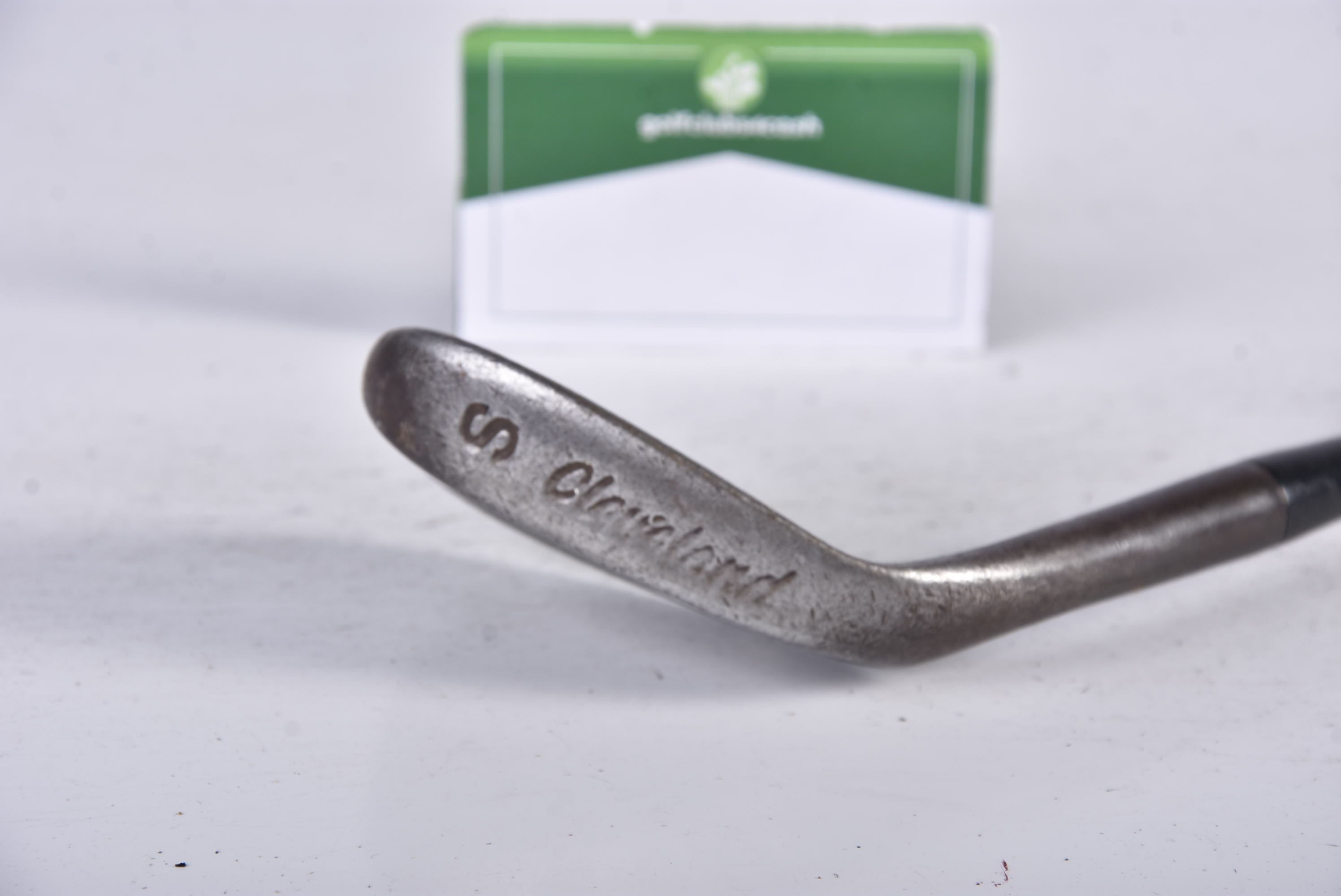 Cleveland 588 Original Sand Wedge / 54 Degree / Wedge Flex Dynamic Gold Shaft