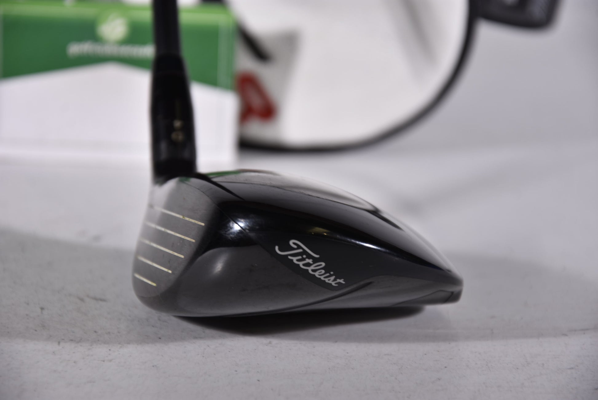 Left Hand Titleist TSR2 #3 Wood / 16.5 Degree / Regular Flex Hzrdus CB Red 50