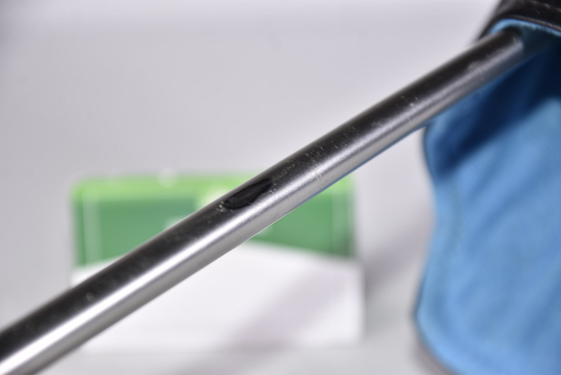 Left Hand Wilson Staff D7 Driver / 10.5 Degree / Regular Flex UST Mamiya Helium