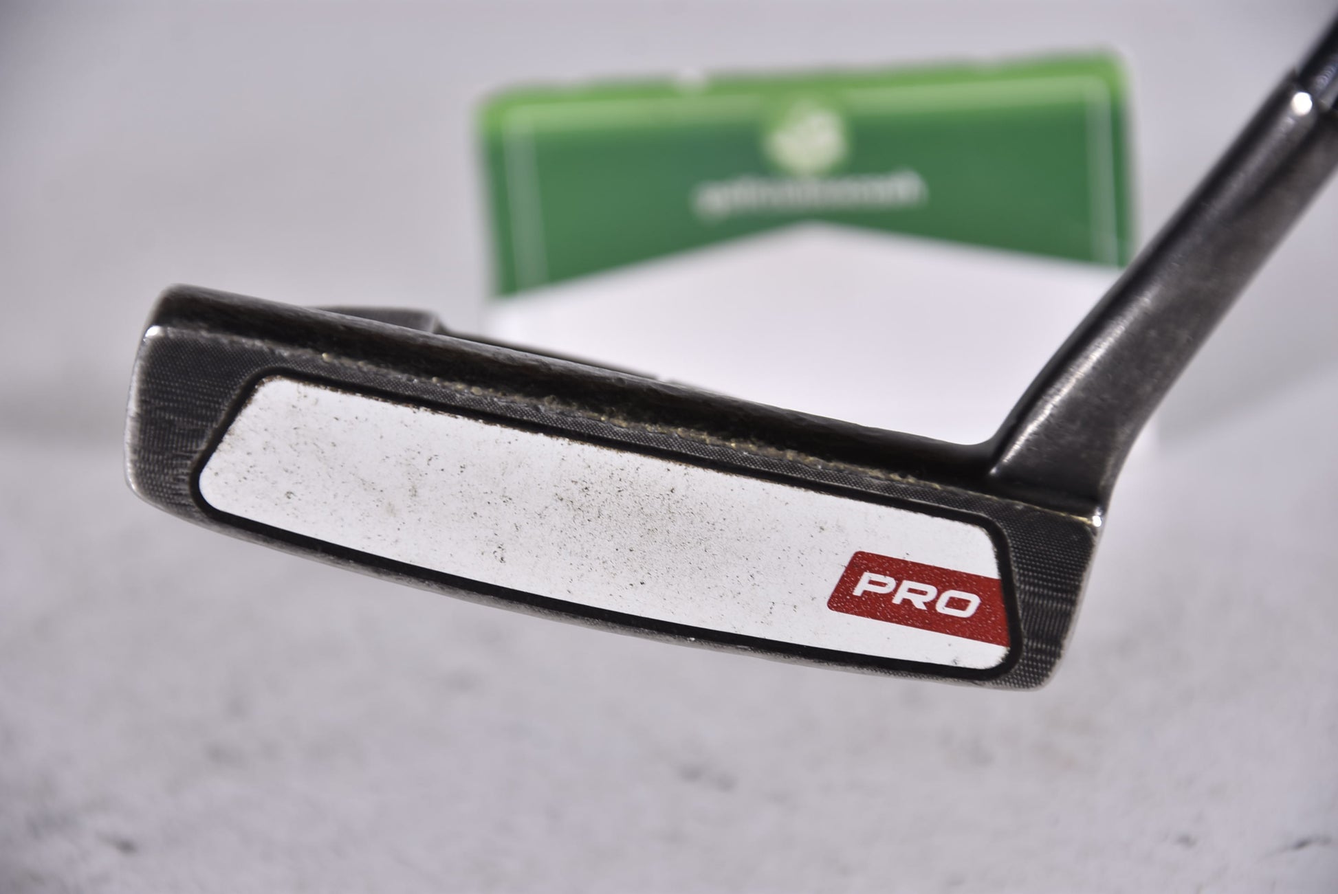 Odyssey White Hot Pro 9 Putter / 34 Inch