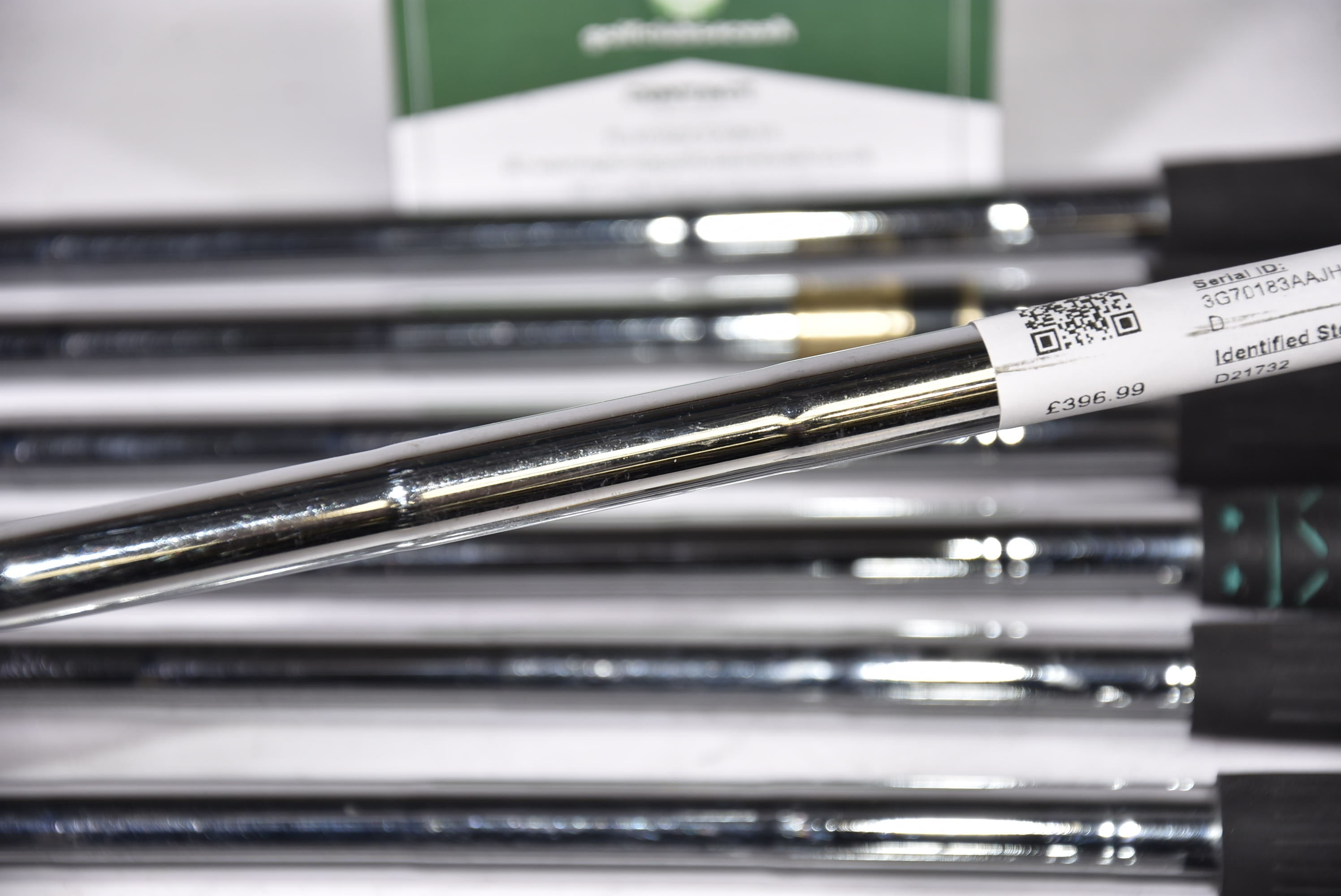 Wilson Fluid Feel Irons / 2-PW+SW / Regular Flex Dynamic Gold R300 Shafts