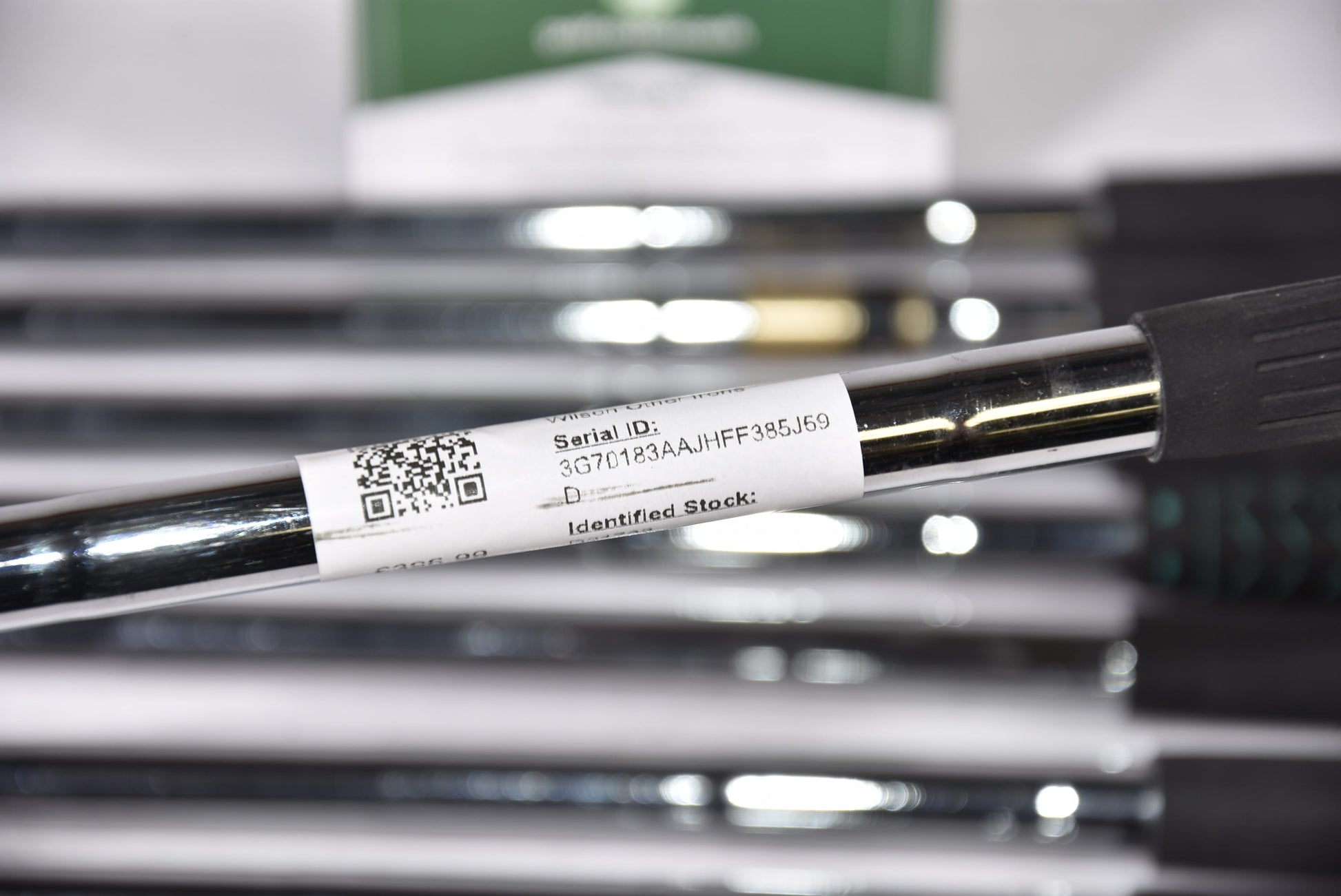 Wilson Fluid Feel Irons / 2-PW+SW / Regular Flex Dynamic Gold R300 Shafts