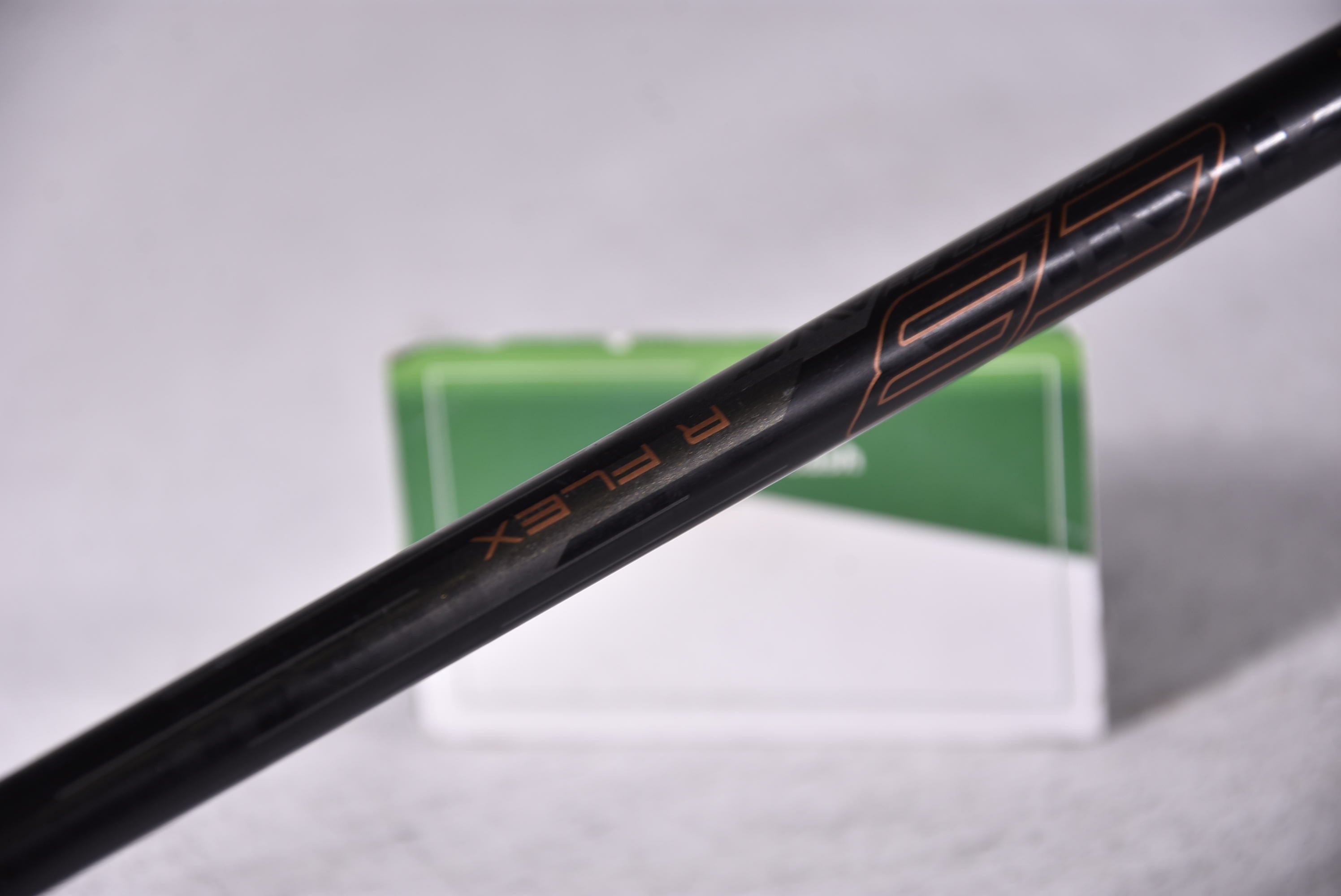 Ping G700 #8 Iron / White Dot / Regular Flex Ping Alta CB Shaft