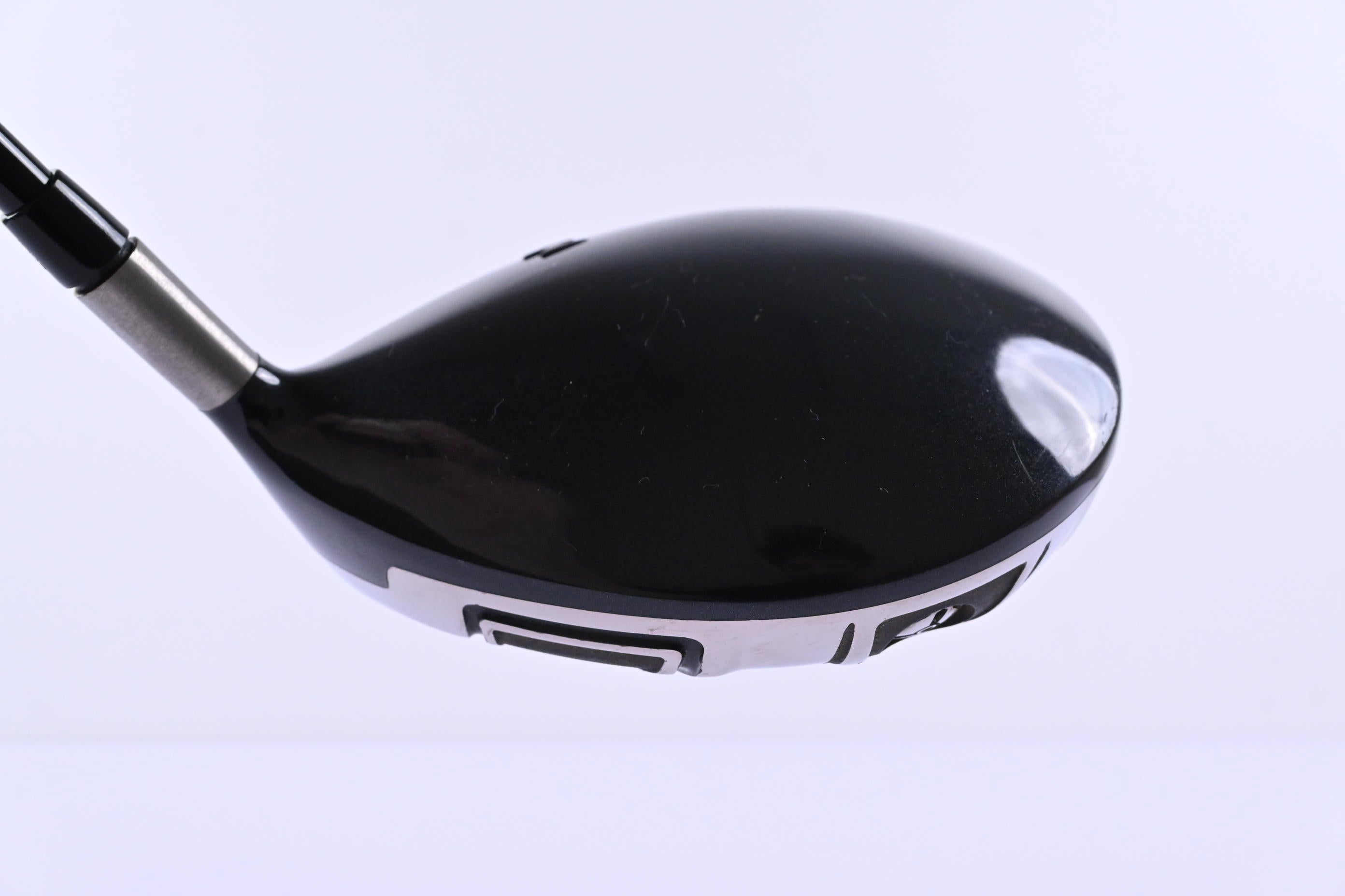 Titleist 909 D3 Driver / 9.5 Degree / Stiff Flex Aldila VooDoo Shaft