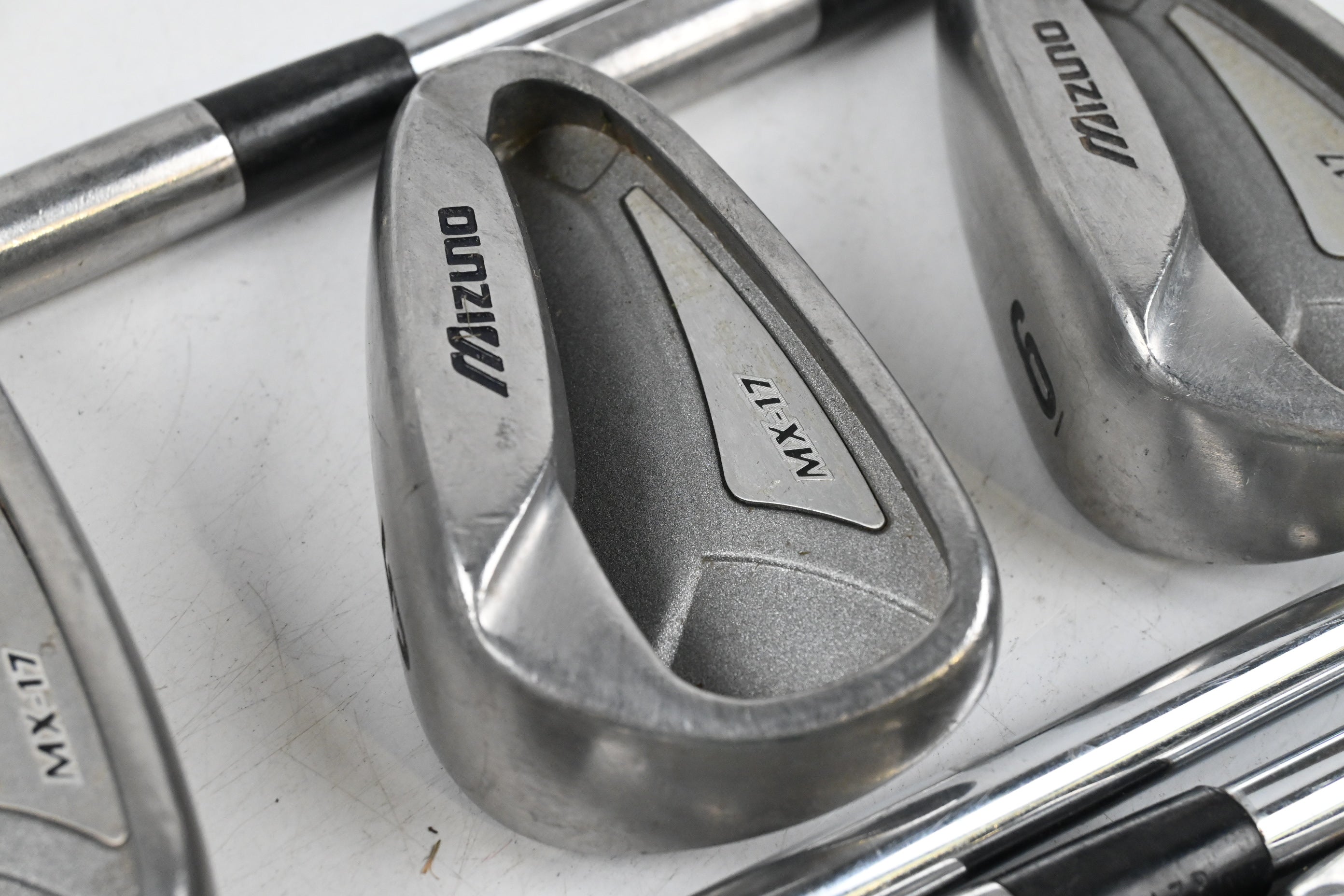 Mizuno MX-17 Irons / 4-PW / Regular Flex Mizuno Dyna Flex Shafts