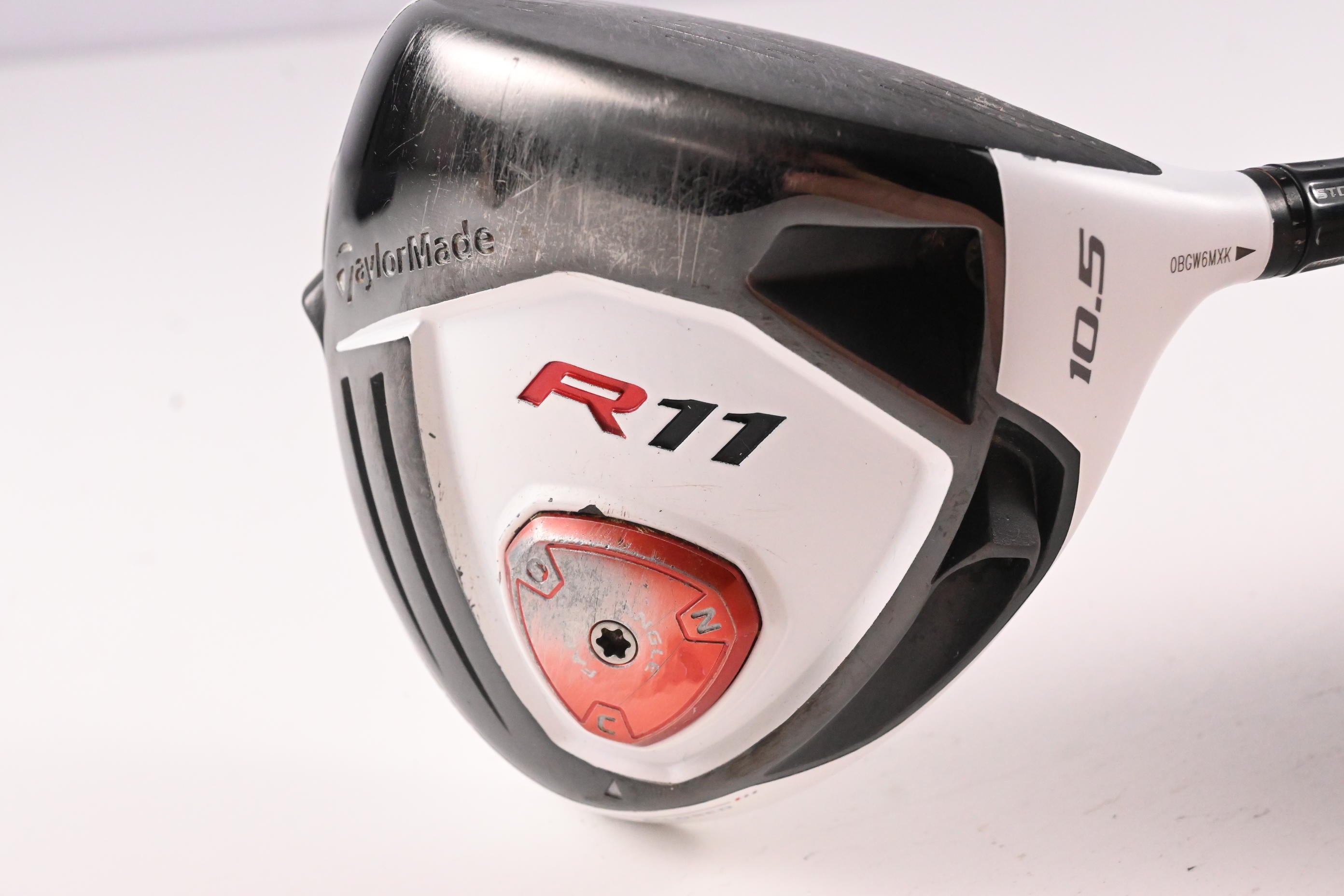 Taylormade R11 Driver / 10.5 Degree / Regular Flex Fujikura Blur 60 Shaft