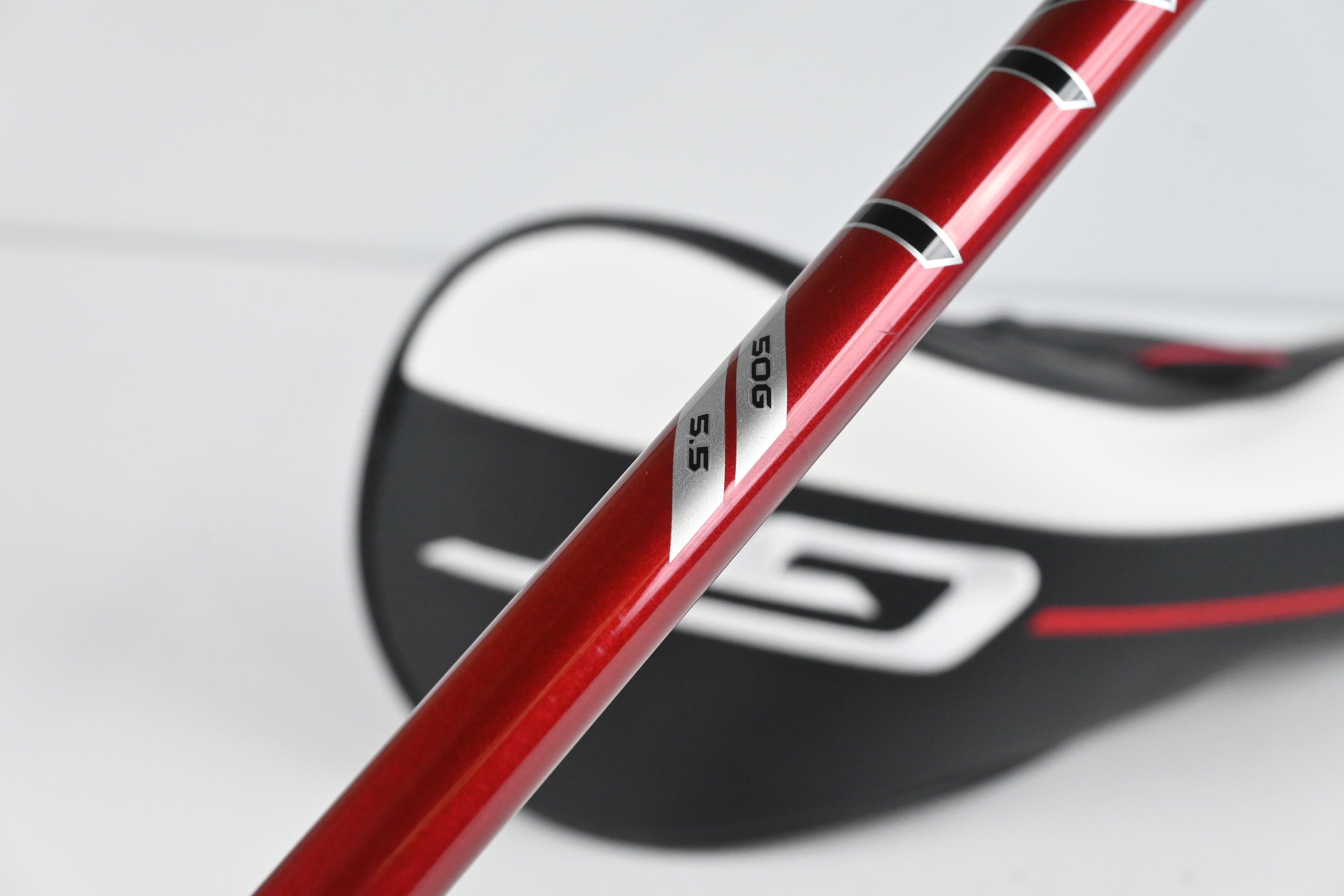 Titleist GT2 Driver / 10 Degree / Regular Flex Denali Red 50 Shaft