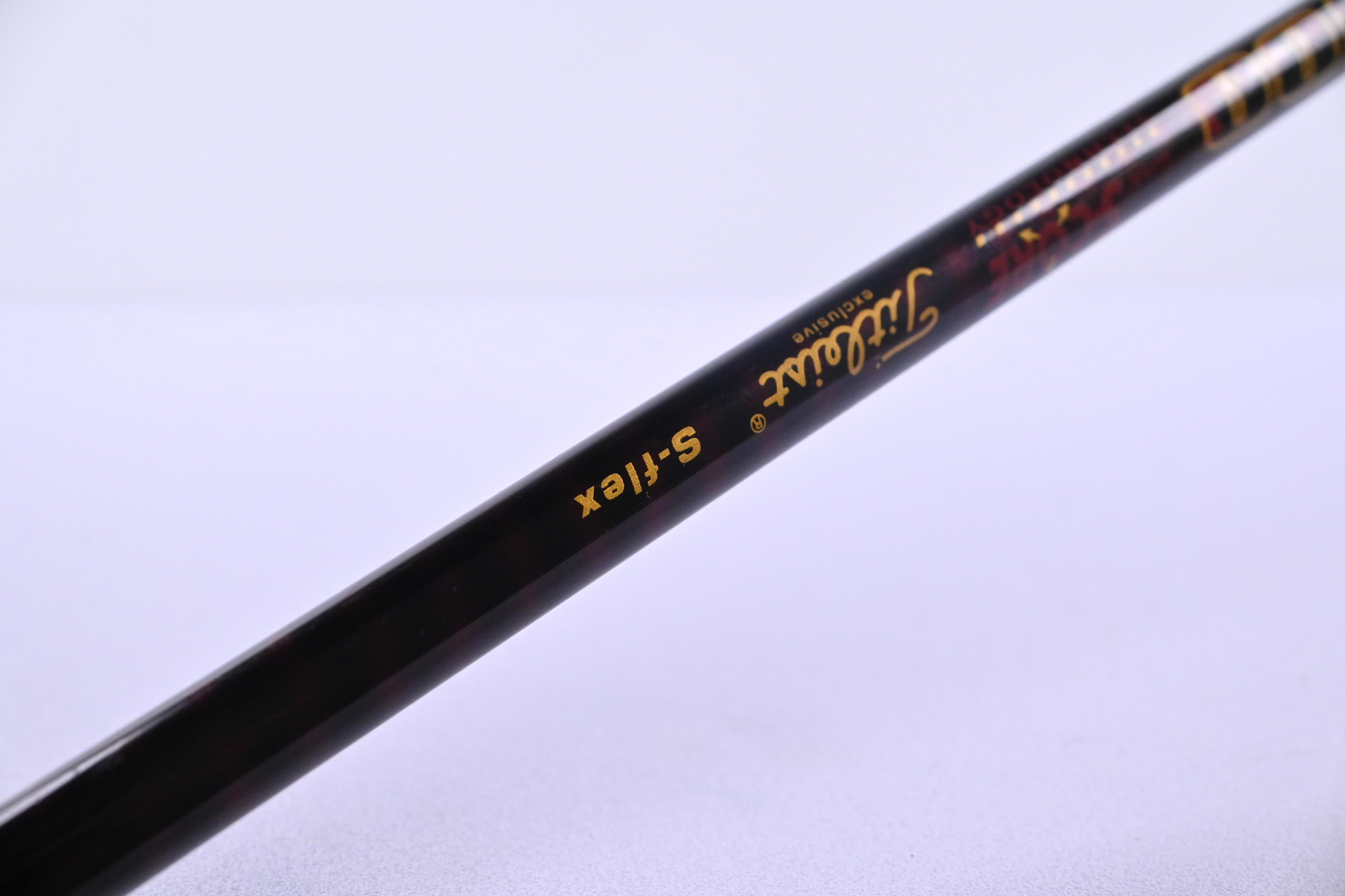Titleist 909 D3 Driver / 9.5 Degree / Stiff Flex Aldila VooDoo Shaft