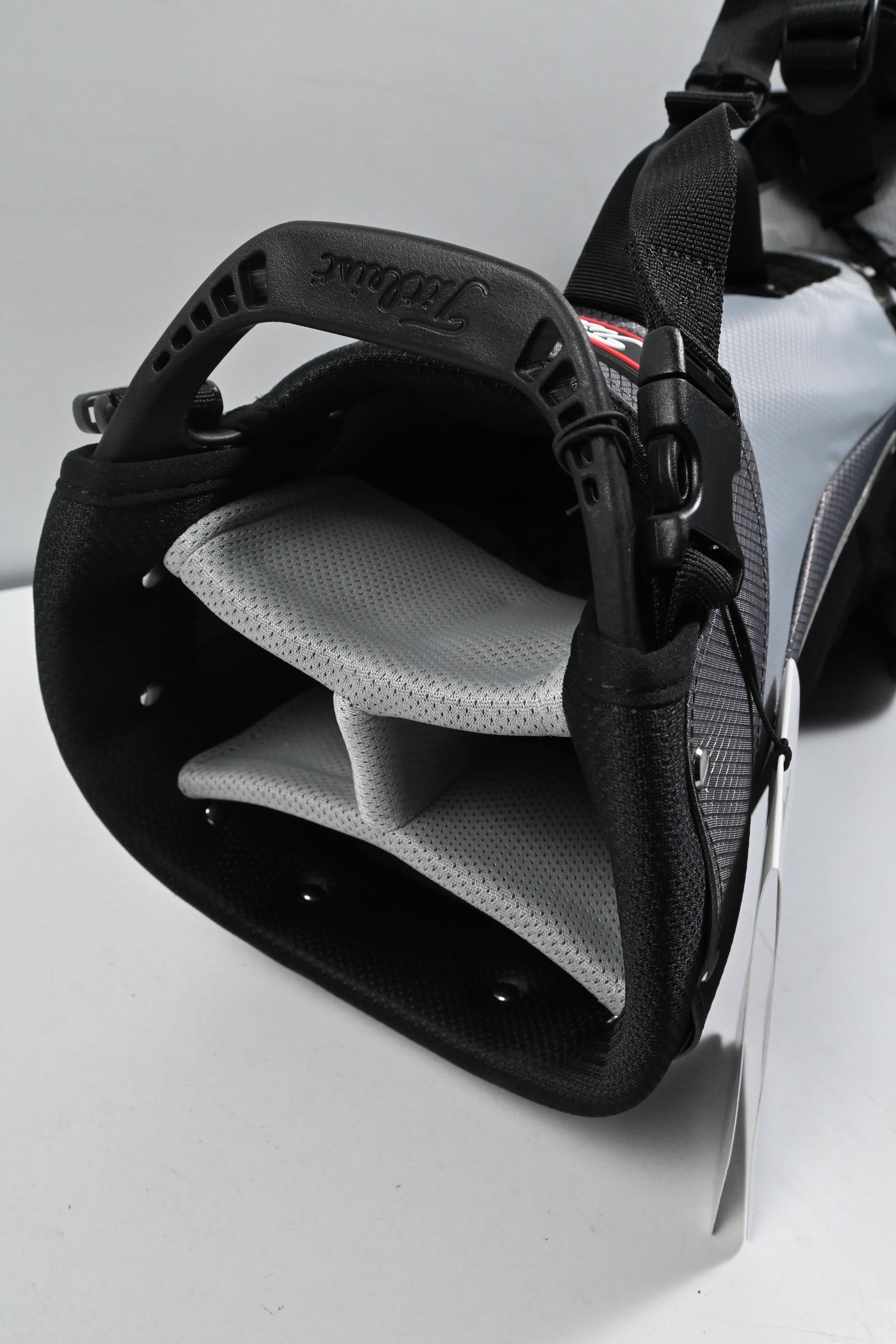 Titleist Players 4 StaDry Stand Bag / 4-Way Divider / Grey, Silver