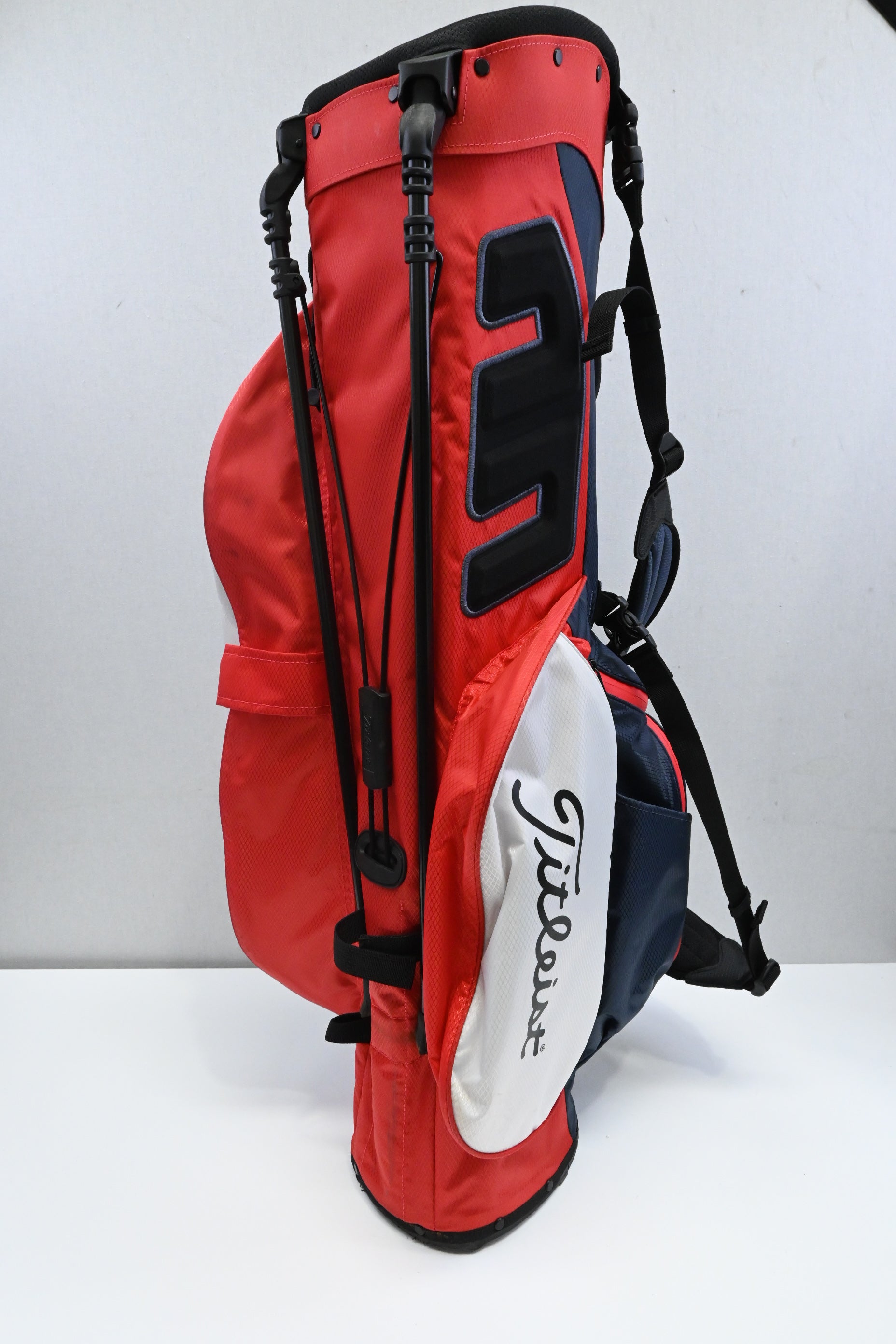 Titleist StaDry Stand Bag / 4-Way Divider / Red, Blue, White