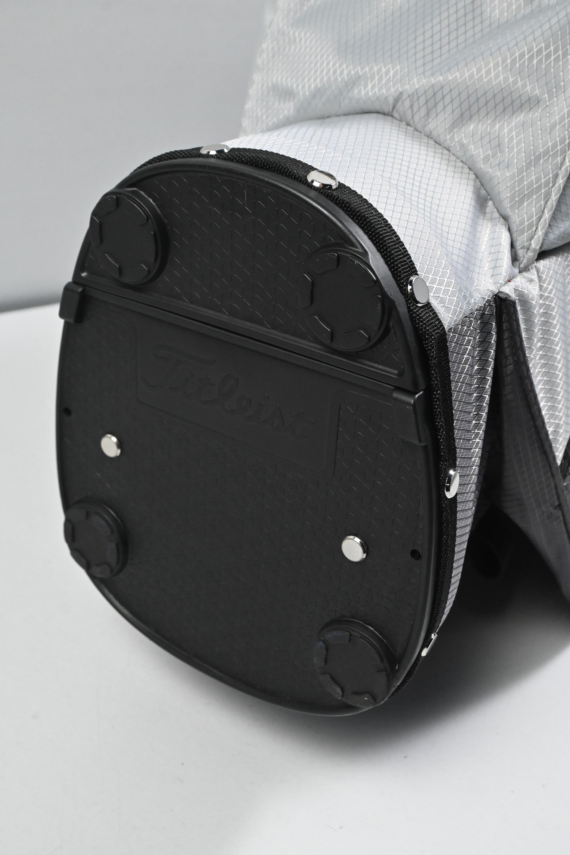 Titleist Players 4 StaDry Stand Bag / 4-Way Divider / Grey, Silver