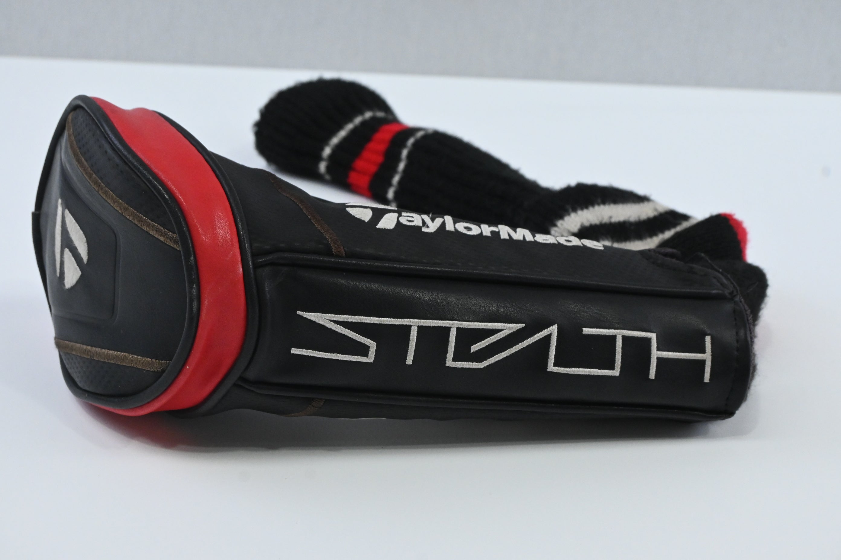 Taylormade Stealth Plus #3 Wood / 15 Degree / Regular Flex HZRDUS Smoke Red RDX