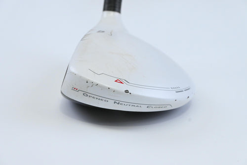Left Hand Taylormade R11 #3 Wood / 15.5 Degree / Regular Flex Fujikura Blur