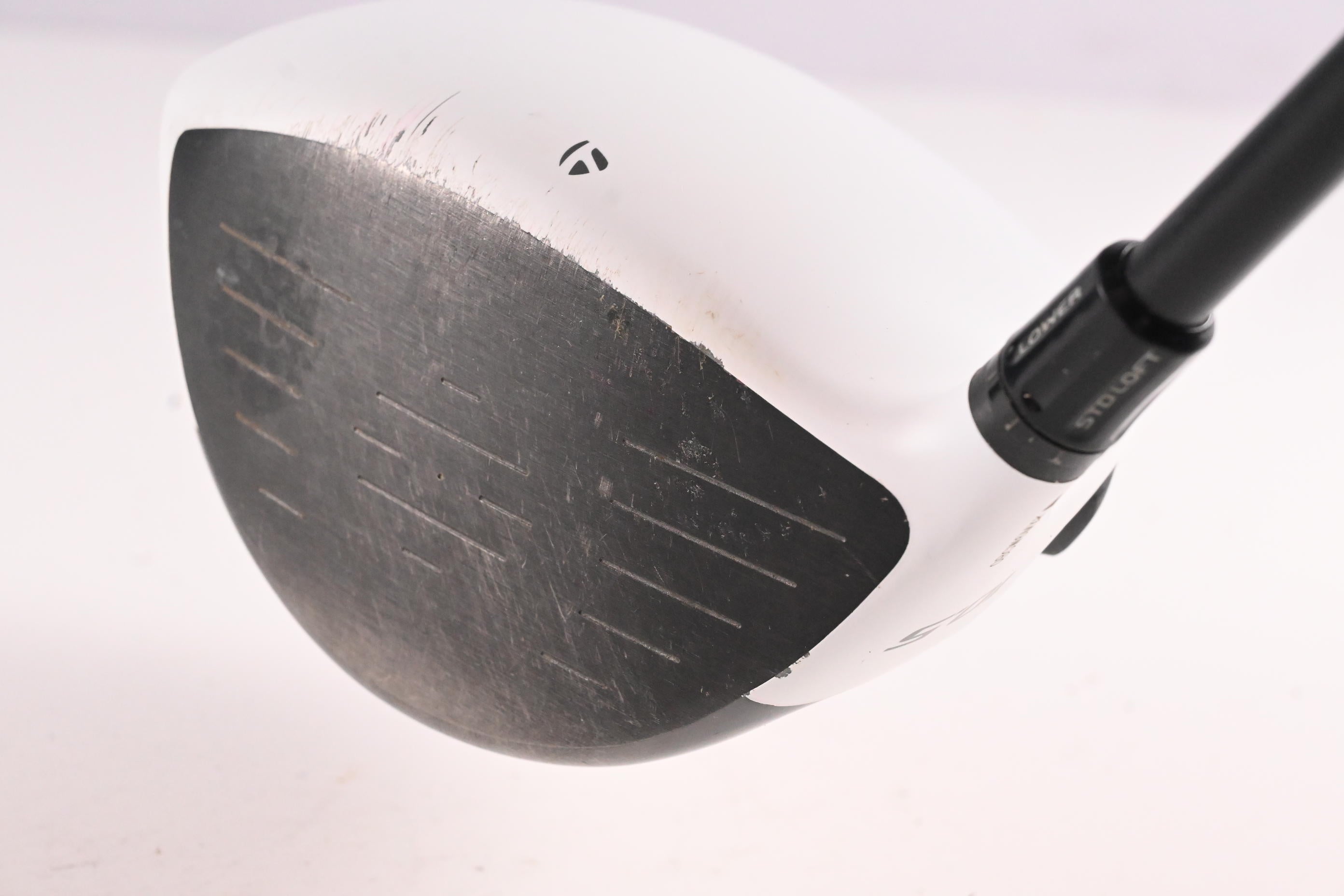 Taylormade R11 Driver / 10.5 Degree / Regular Flex Fujikura Blur 60 Shaft