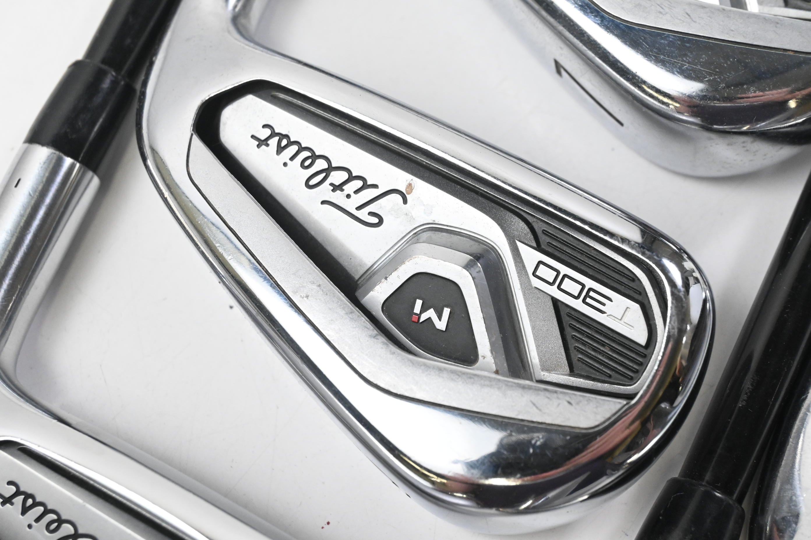Titleist T300 2021 Irons / 5-PW / Regular Flex Tensei AV Red AM(2) Shafts