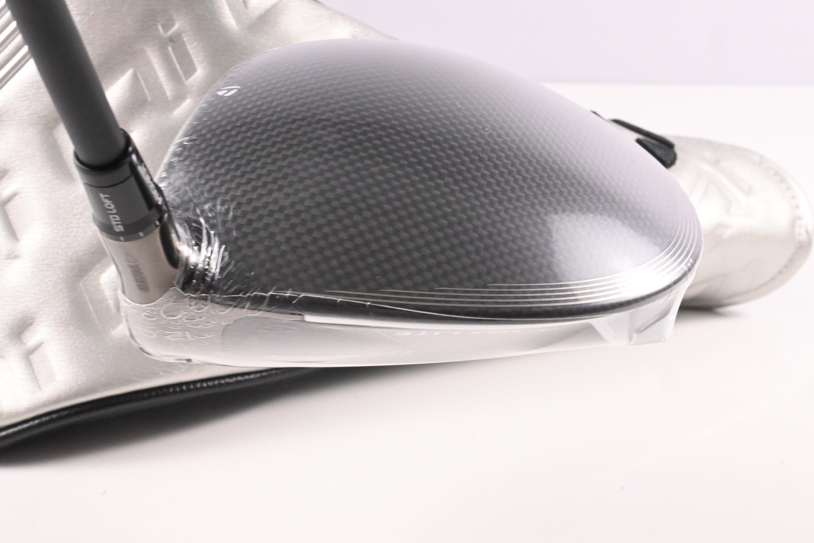 Taylormade Qi35 Max Lite Driver / 12 Degree / Senior Flex Vanquish 4 Shaft