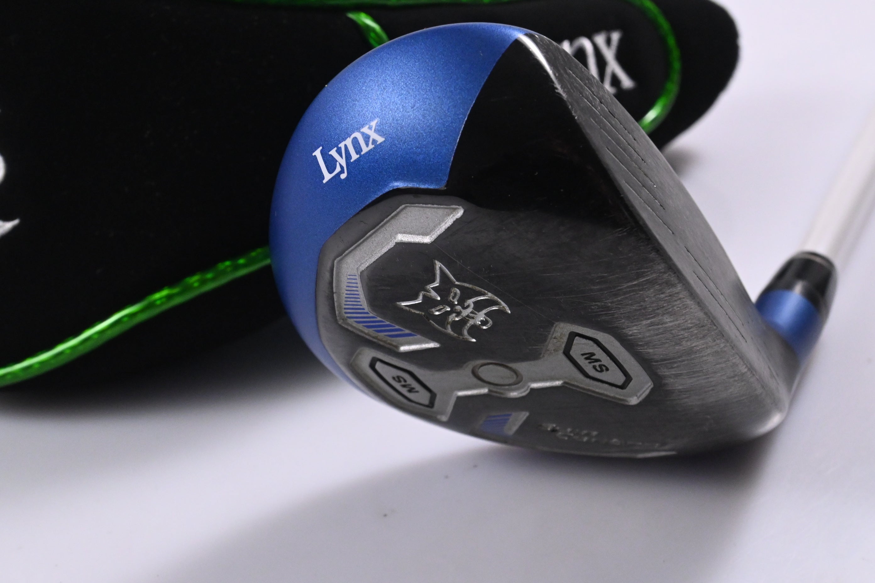 Lynx Black Cat 2017 #4 Hybrid / 23 Degree / Senior Flex Aldila NV RIP'D 75 Shaft