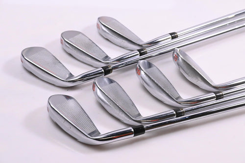 Cobra AMP Irons / 4-PW / Regular Flex Dynalite 90 Shafts
